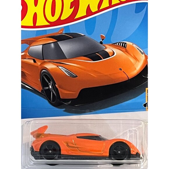 Hot Wheels 2020 Koenigsegg Jesko Orange HW Exotics Supercar 1:64 Diecast - Picture 2 of 6